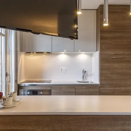 Stylish condo w/ parking, terrace, garden access. * Riddes